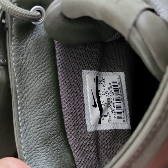 Nike Air Max Goaterra 2.0 Cargo Khaki Olive Green size 8 mena - Picture 2 of 3